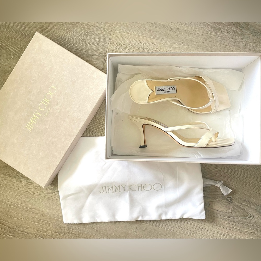 Jimmy Choo LIKE NEW! Maelie Thong Sandals
